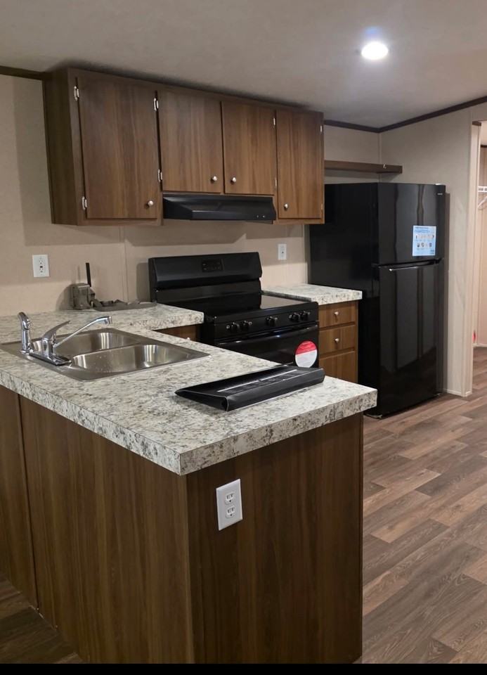 224 Greenlee St - Photo 3 of 10