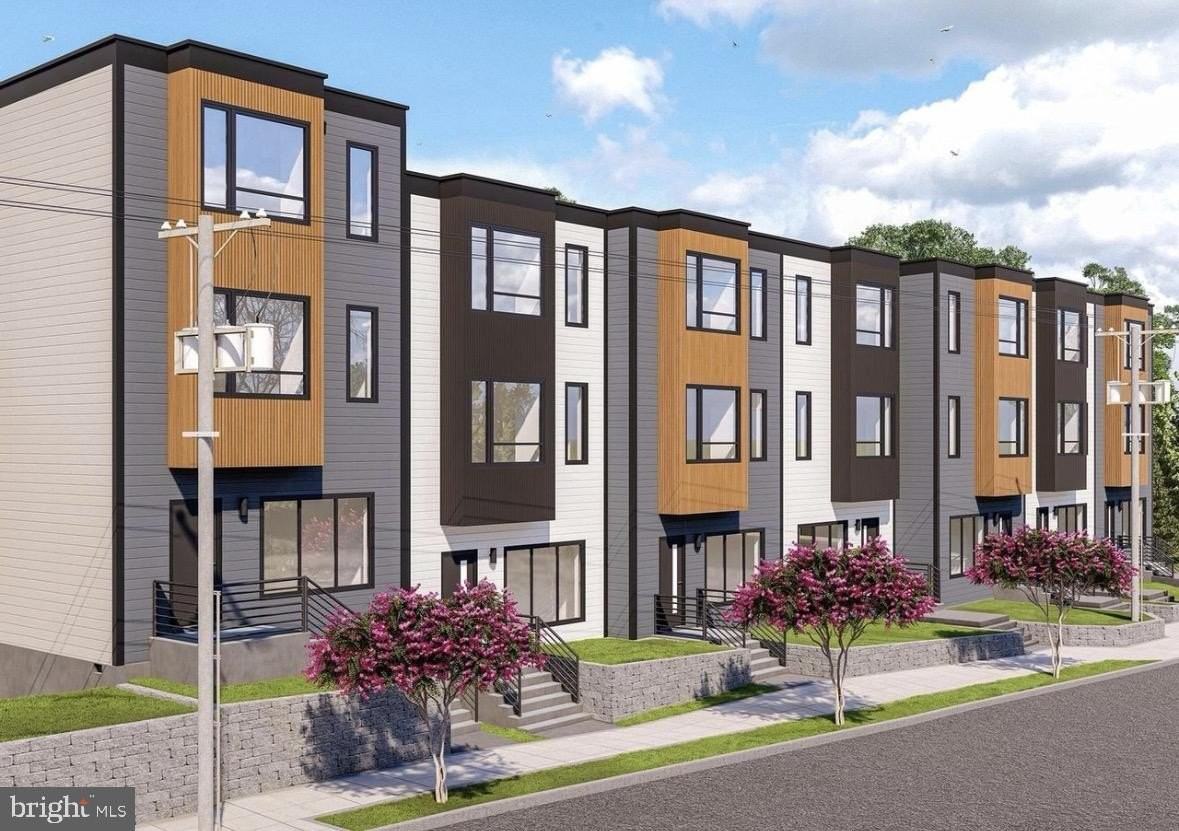 2536 Elvans Rd Se - Photo 2 of 6