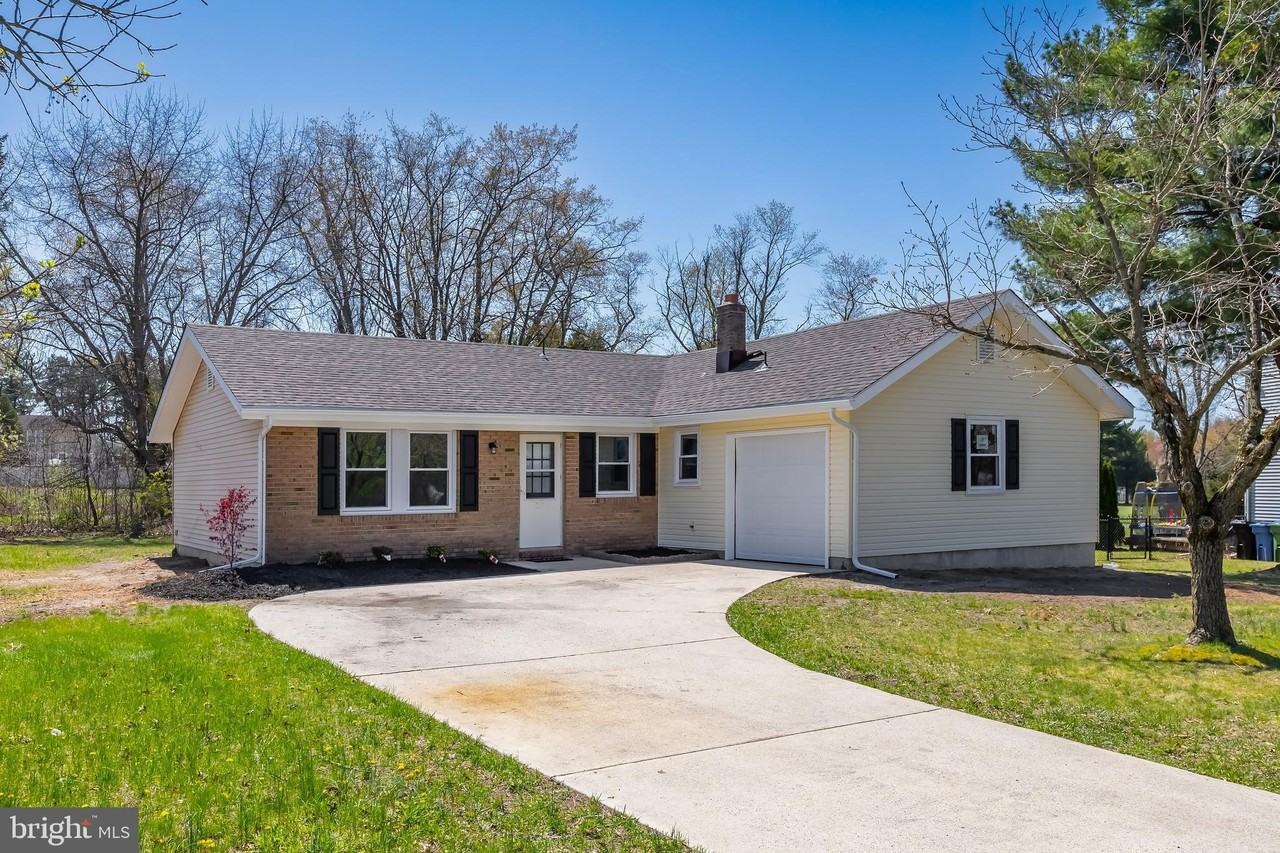 78 Abbington Ln - Photo 2 of 17