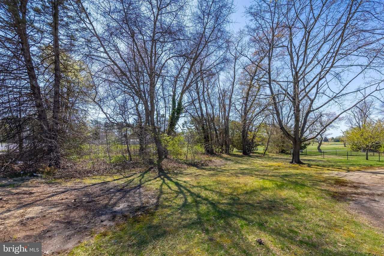 78 Abbington Ln - Photo 3 of 17