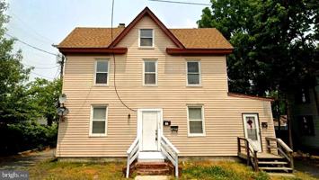 featured image of 137 E High St #A