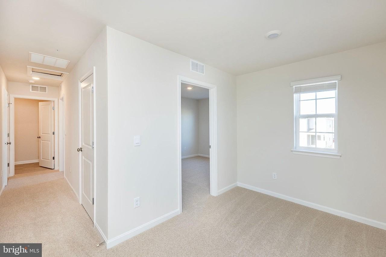 5197 Crooked Ln - Photo 5 of 24