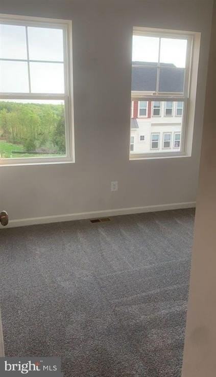 235 Crofton Ct - Photo 7 of 18