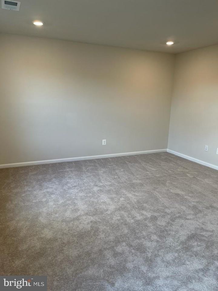 123 Tye Ct - Photo 3 of 17