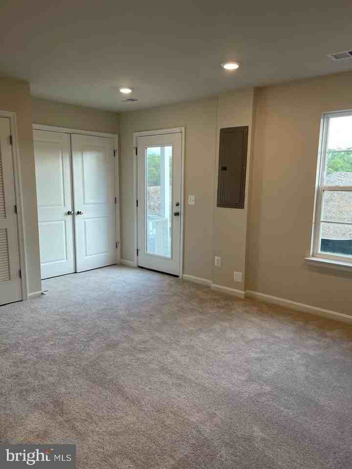 123 Tye Ct - Photo 4 of 17