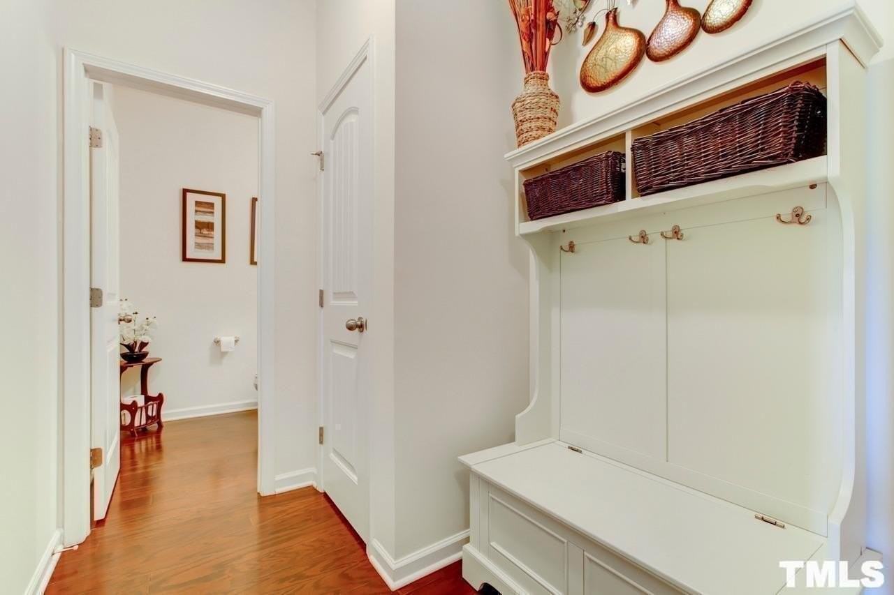 341 Scotlow Way - Photo 4 of 24