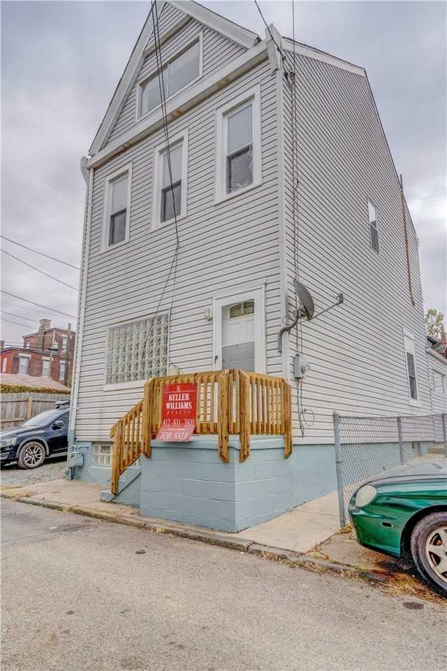 5264 Dresden Way - Photo 3 of 16