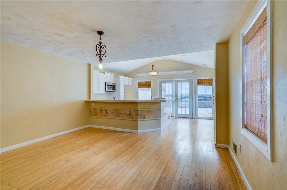 5264 Dresden Way - Photo 5 of 16