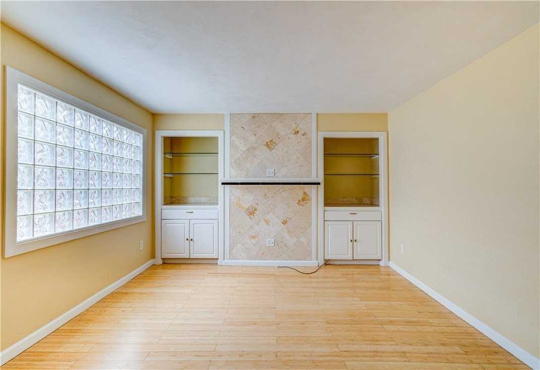 5264 Dresden Way - Photo 6 of 16