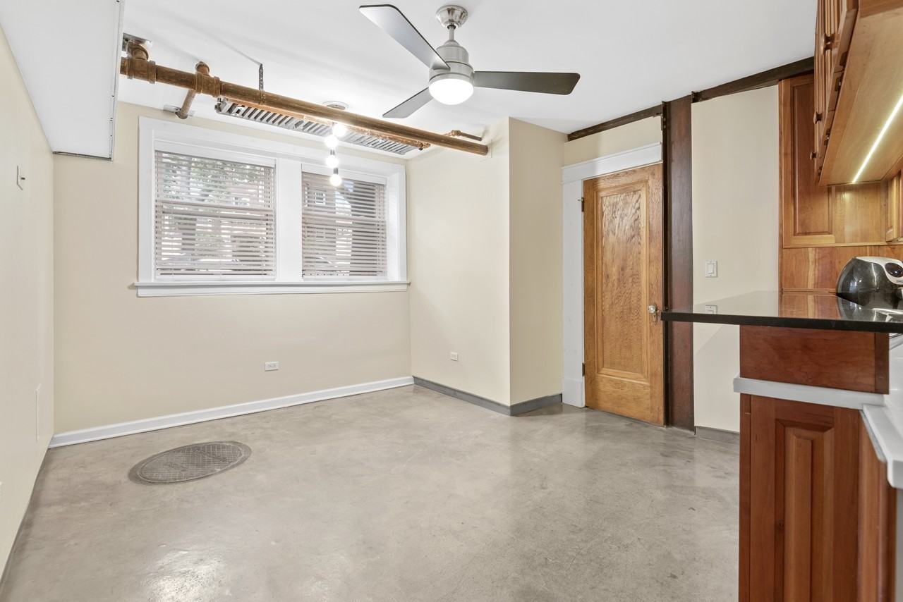 2749 North Hampden Court #1G - Photo 4 of 18