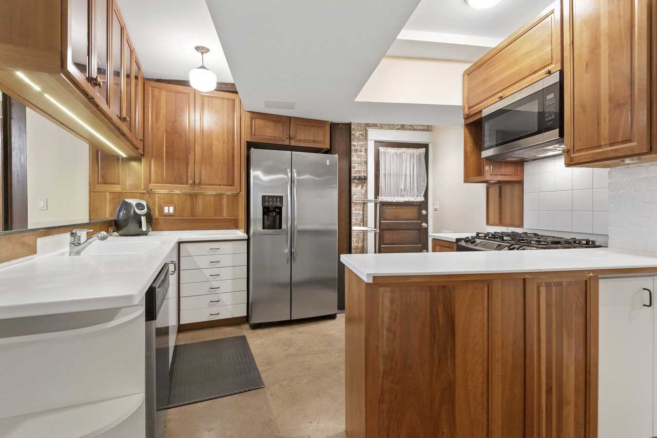 2749 North Hampden Court #1G - Photo 2 of 18