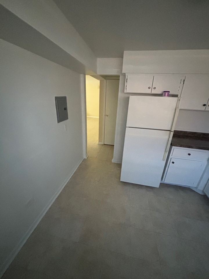 1971 North 19th Avenue #2 - Photo 4 of 6