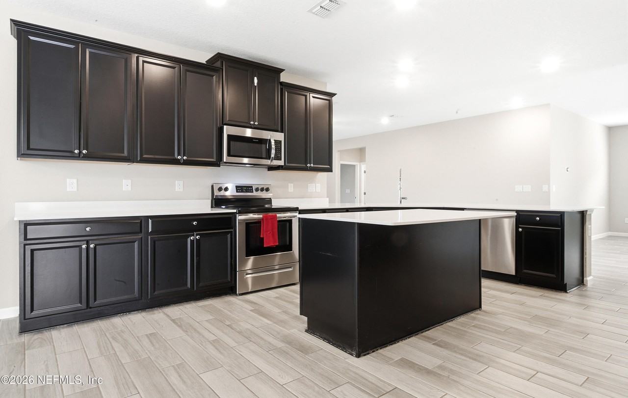 2730 White Cedar Ln - Photo 6 of 50