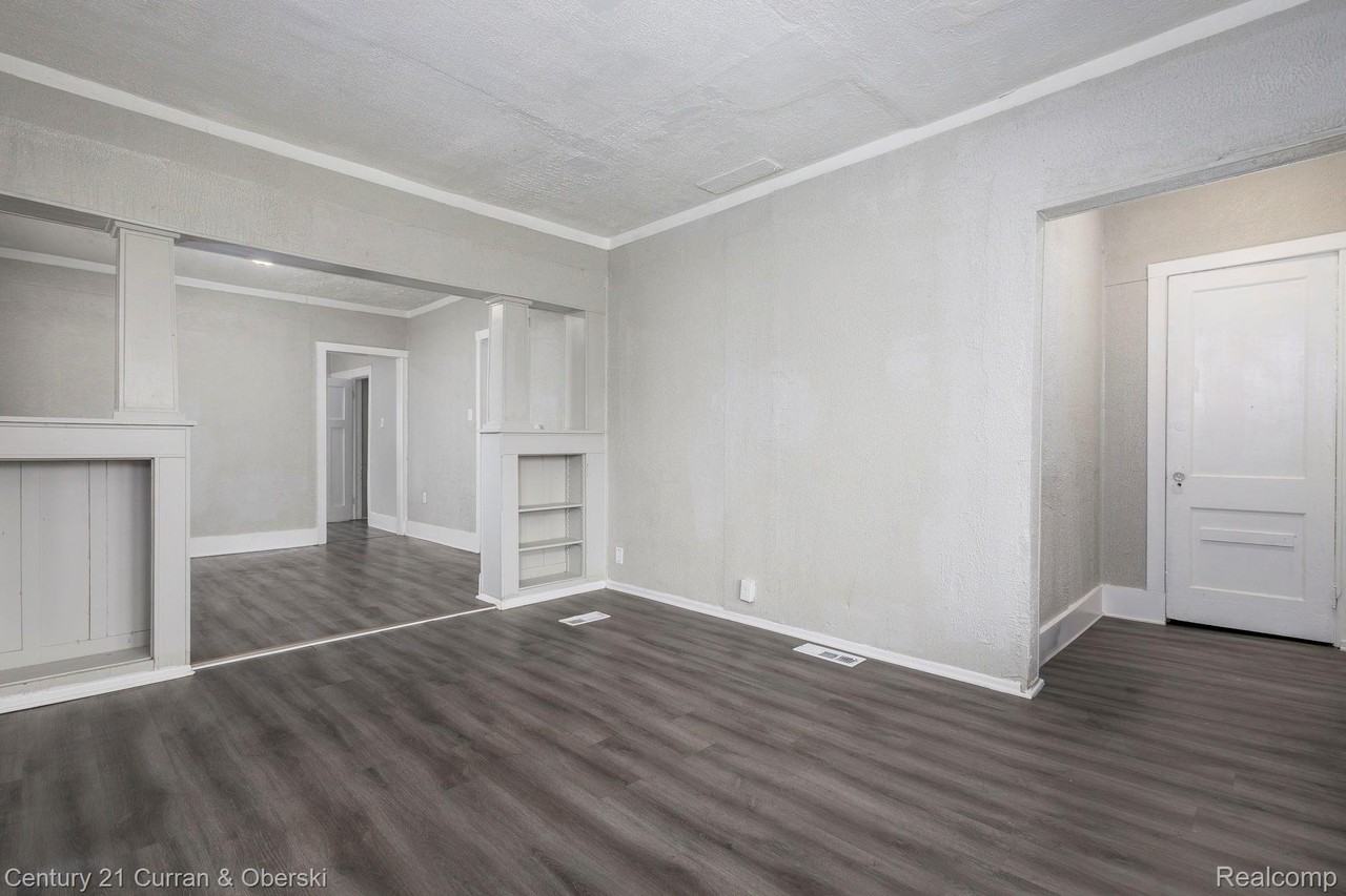 5311 Allendale St - Photo 2 of 21