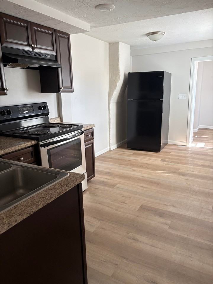 7 Morrill St - Photo 4 of 14