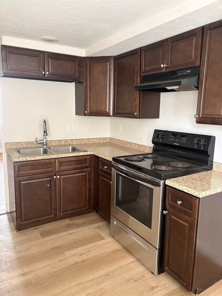 7 Morrill St - Photo 6 of 14