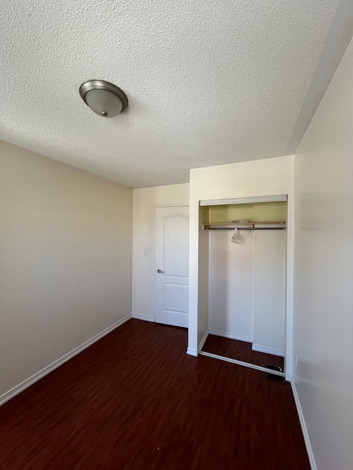 80 Leitch Avenue - Photo 3 of 16