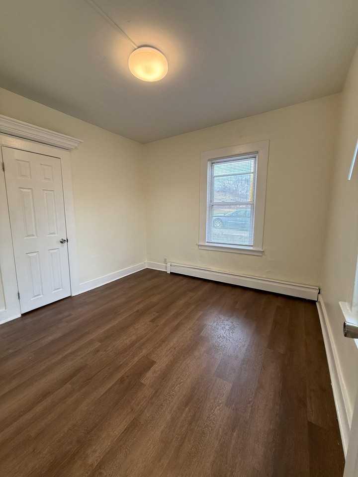 27 Botsford St #1 - Photo 7 of 15