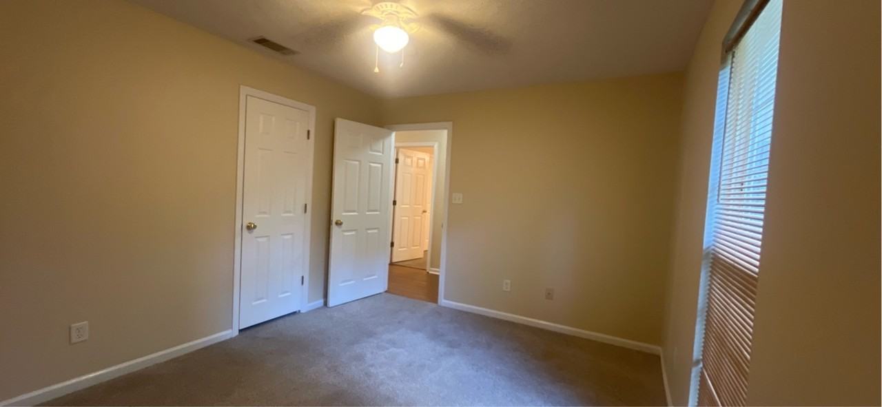 129 Edgelake Dr #B - Photo 7 of 12