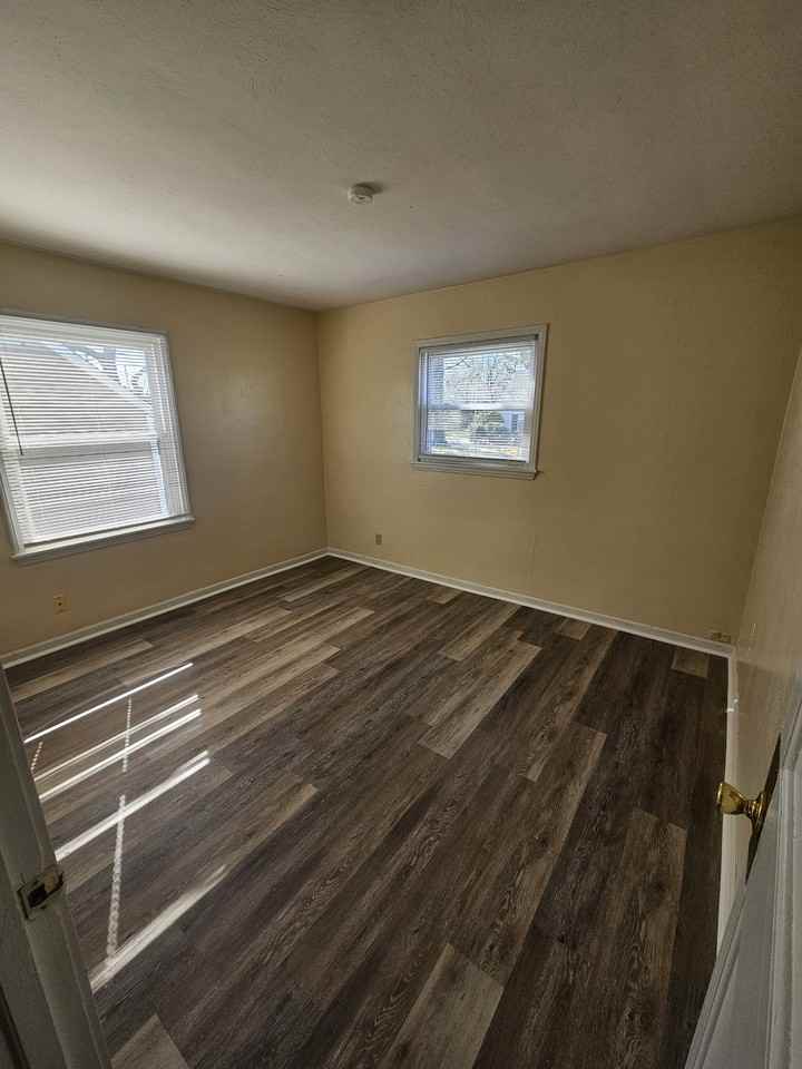 1529 Myrtle Ave #1 - Photo 5 of 11