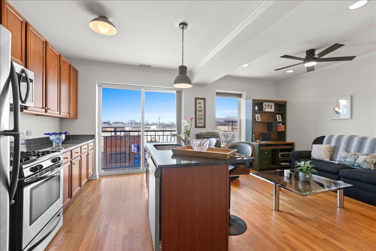 3741 N Milwaukee Ave #3741-208 - Photo 4 of 17