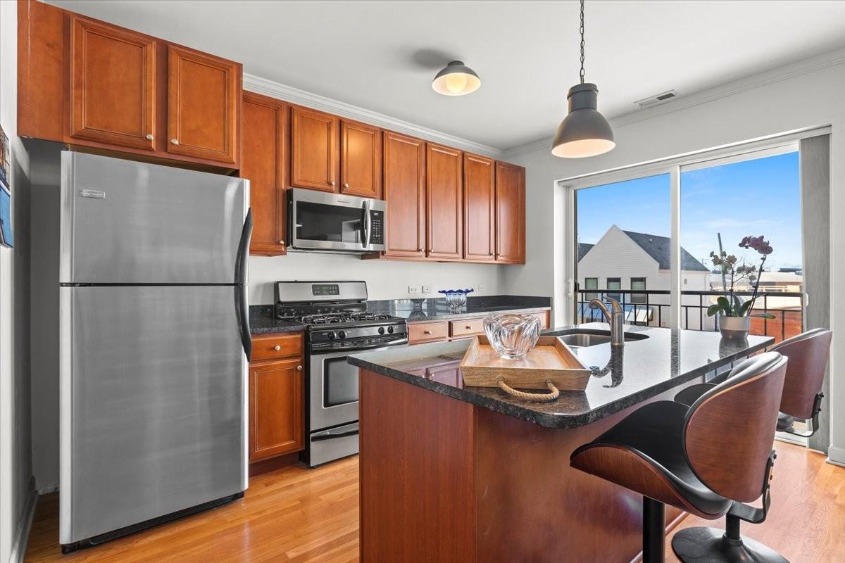 3741 N Milwaukee Ave #3741-208 - Photo 7 of 17