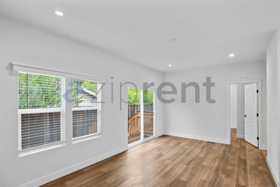 10112 Westminster Ct - Photo 7 of 27