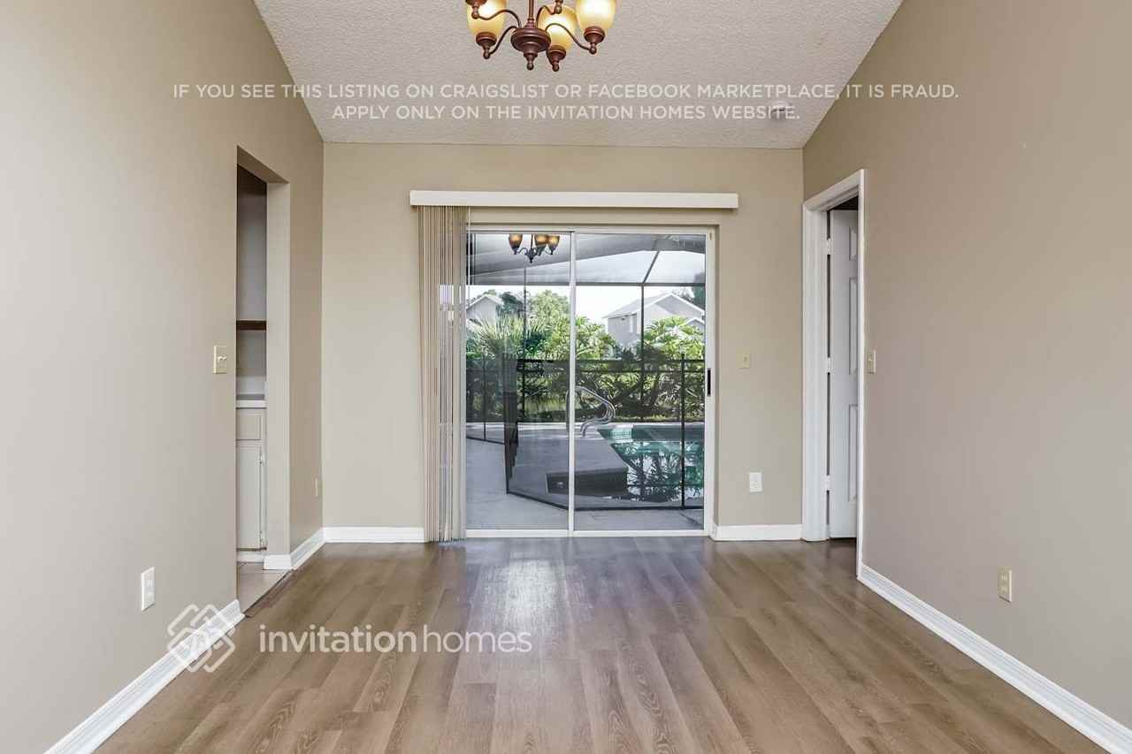 7115 Queen Palm Cir - Photo 5 of 17