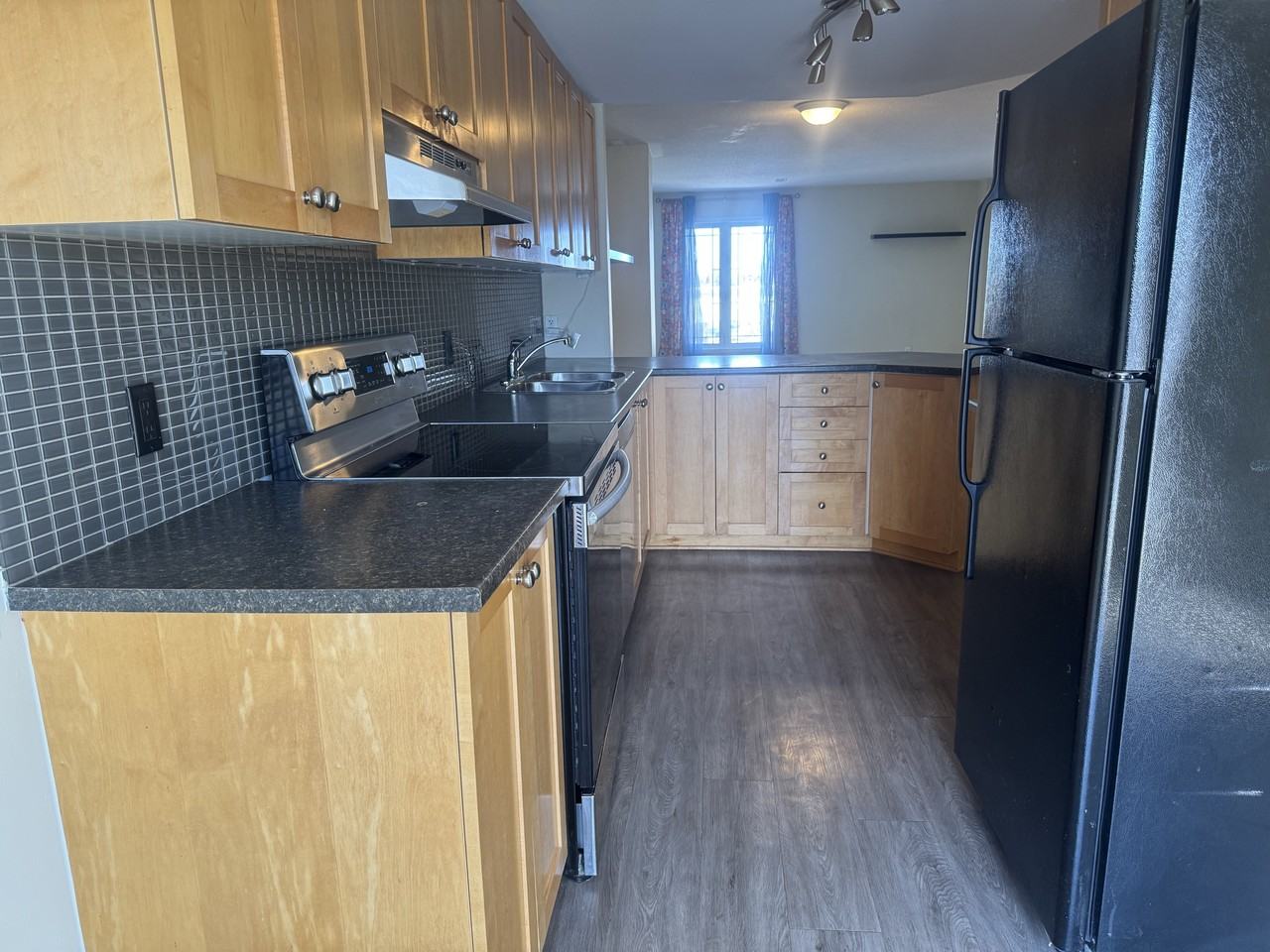 136 Chapman Mills Drive - Photo 5 of 20