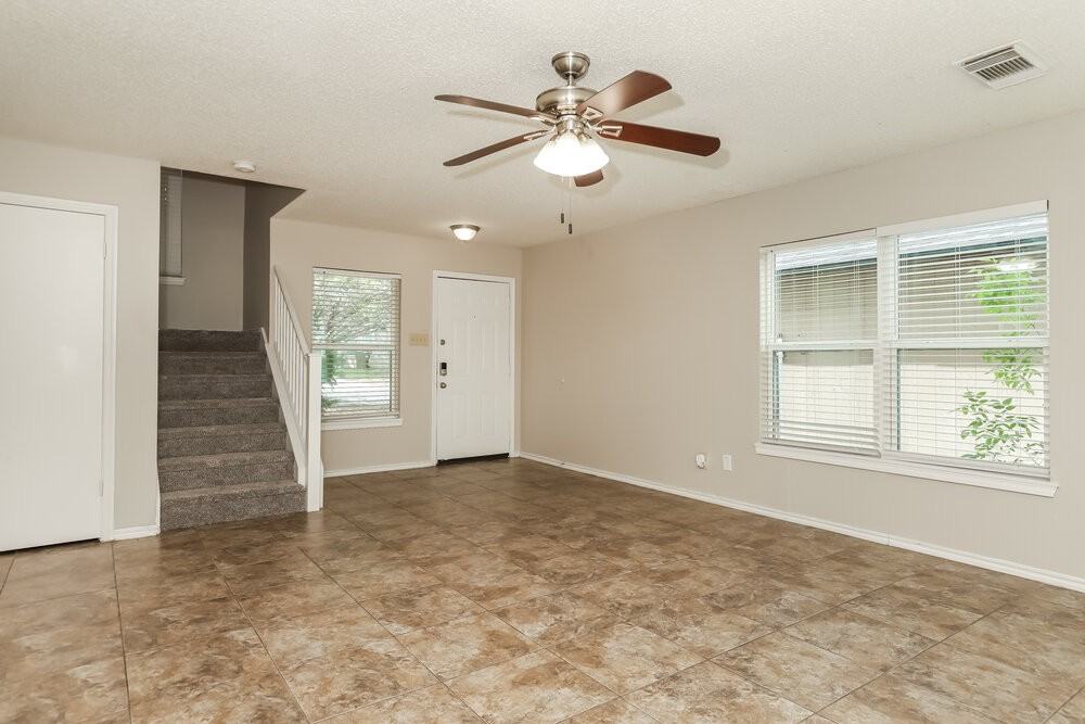 8320 Morning Grove Dr - Photo 5 of 17