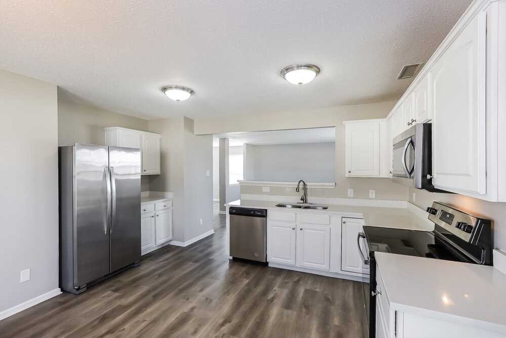 1904 Breakwater Dr - Photo 6 of 17