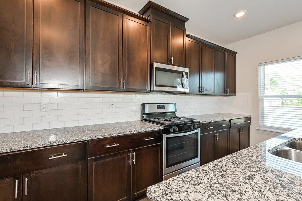 730 Sara Meadow Rd - Photo 6 of 17