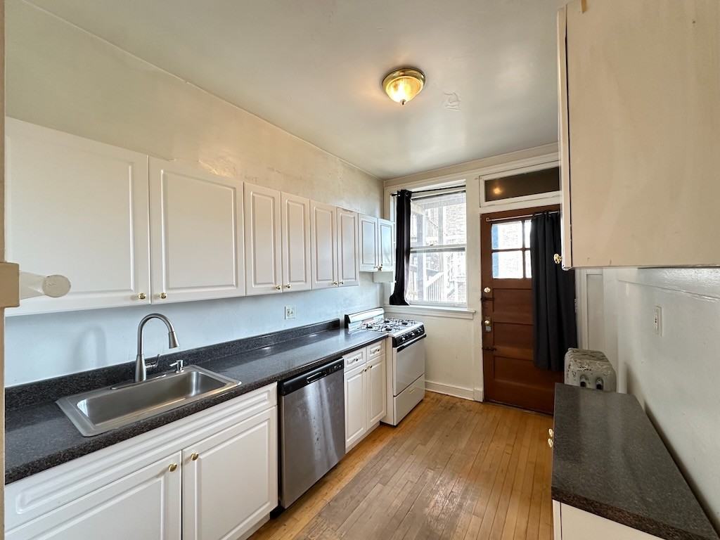 943 Judson Ave #2 - Photo 2 of 21