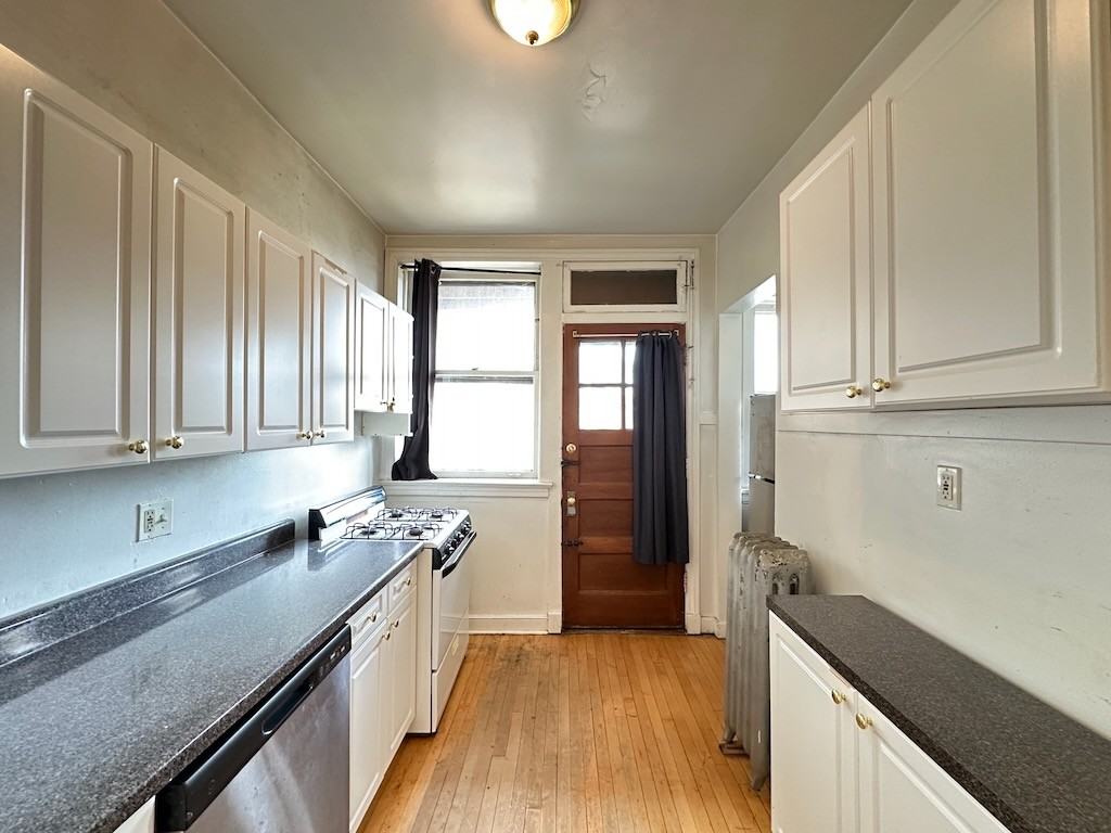 943 Judson Ave #2 - Photo 7 of 21