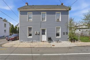 327 N Mulberry St - Photo 1 of 1