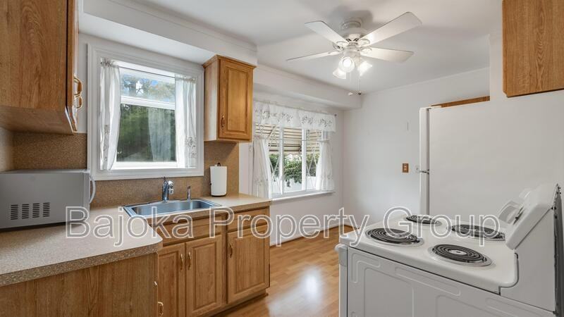 2279 Mark Ave - Photo 5 of 24