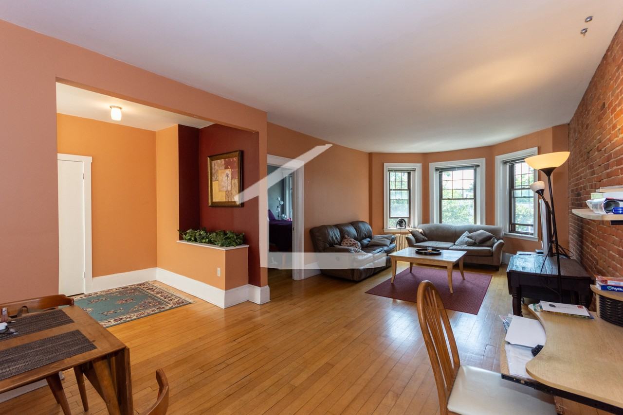 1169 Commonwealth Ave #3 - Photo 4 of 13
