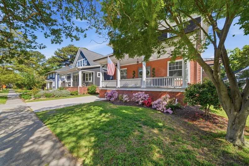 1048 Hanover Ave - Photo 4 of 45