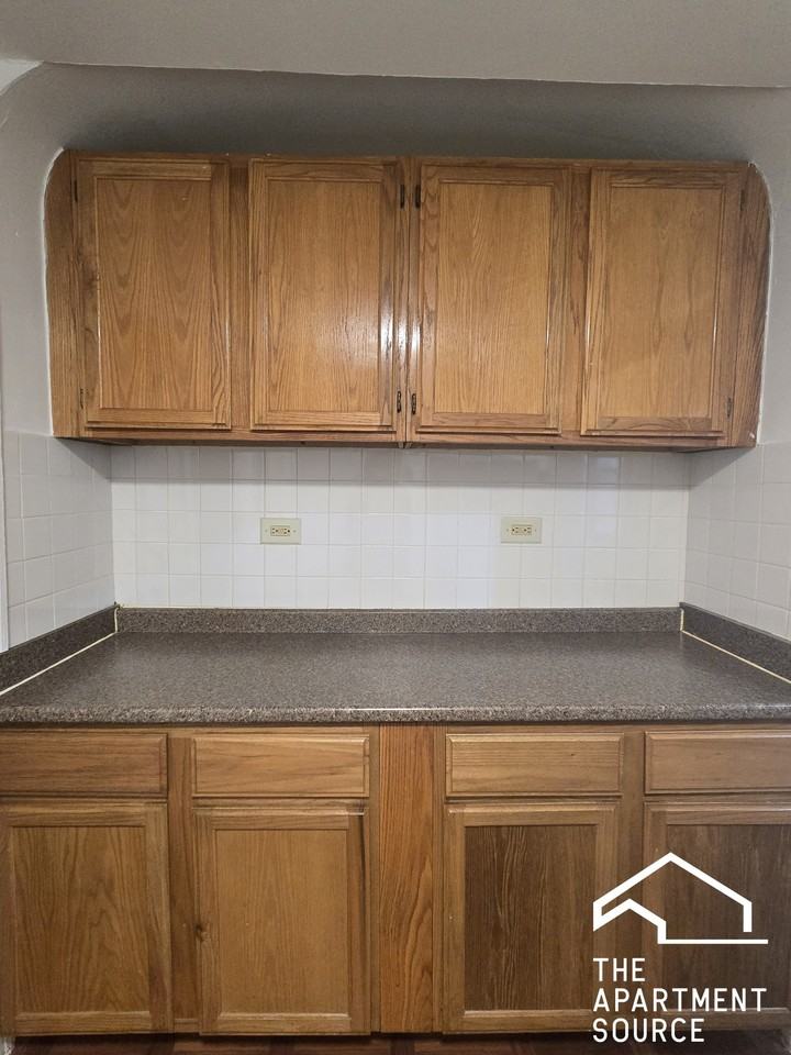 1806 W Farwell Ave #3B - Photo 3 of 8