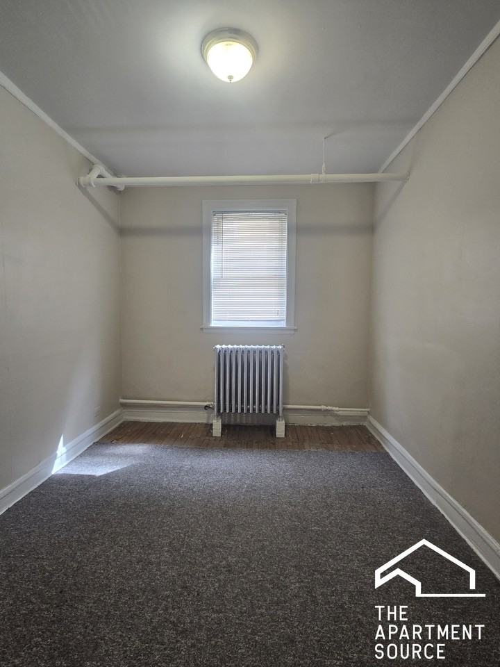 1806 W Farwell Ave #3B - Photo 7 of 8