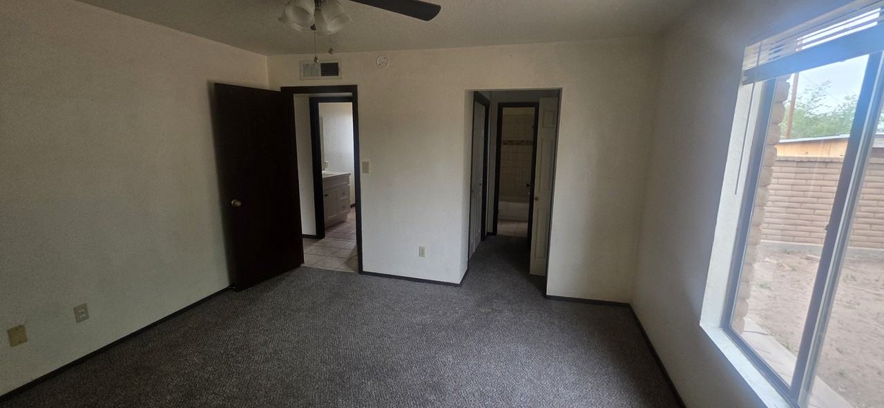 823 - 2 Aliyah Road - Photo 7 of 12