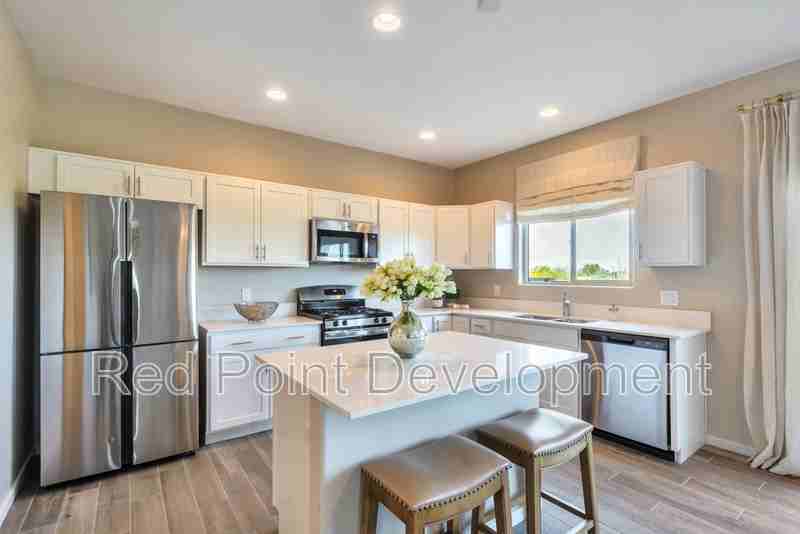 8555 N Thornydale Rd - Photo 3 of 11