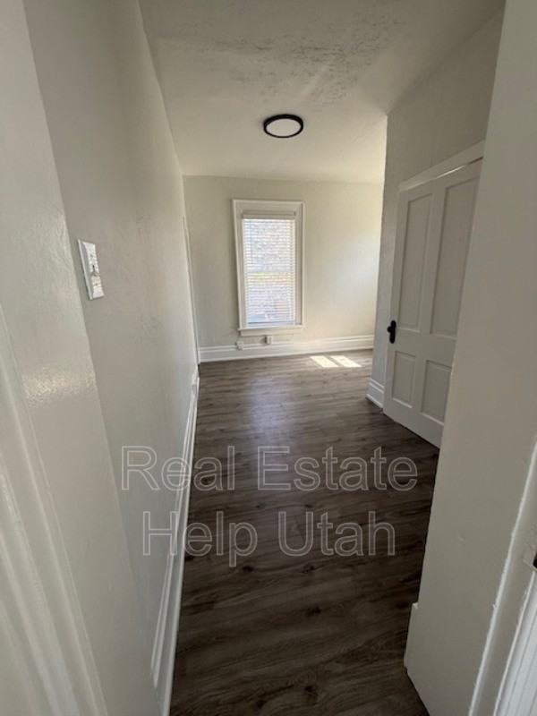 365 S Elizabeth St #3 - Photo 3 of 9