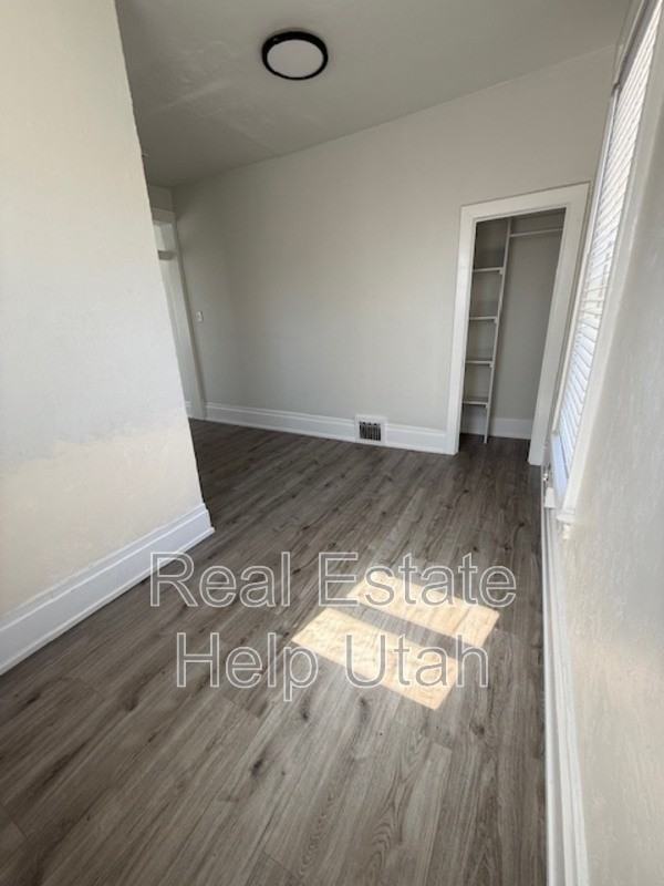 365 S Elizabeth St #3 - Photo 5 of 9