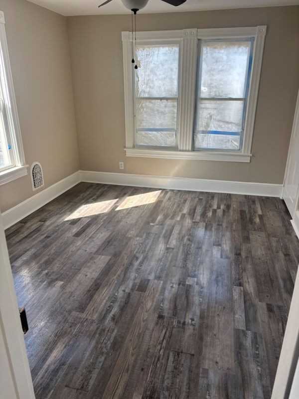 207 W Main St ##2 - Photo 5 of 7