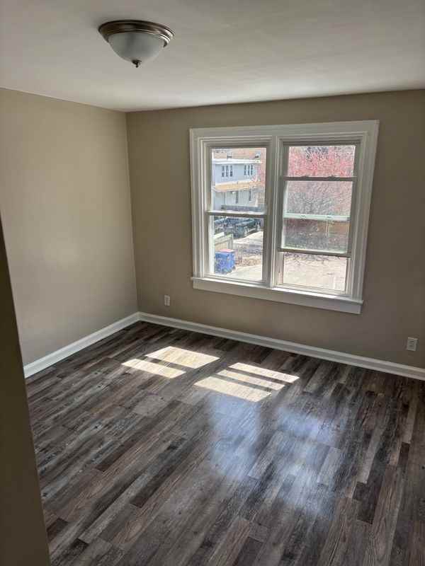 207 W Main St ##2 - Photo 6 of 7