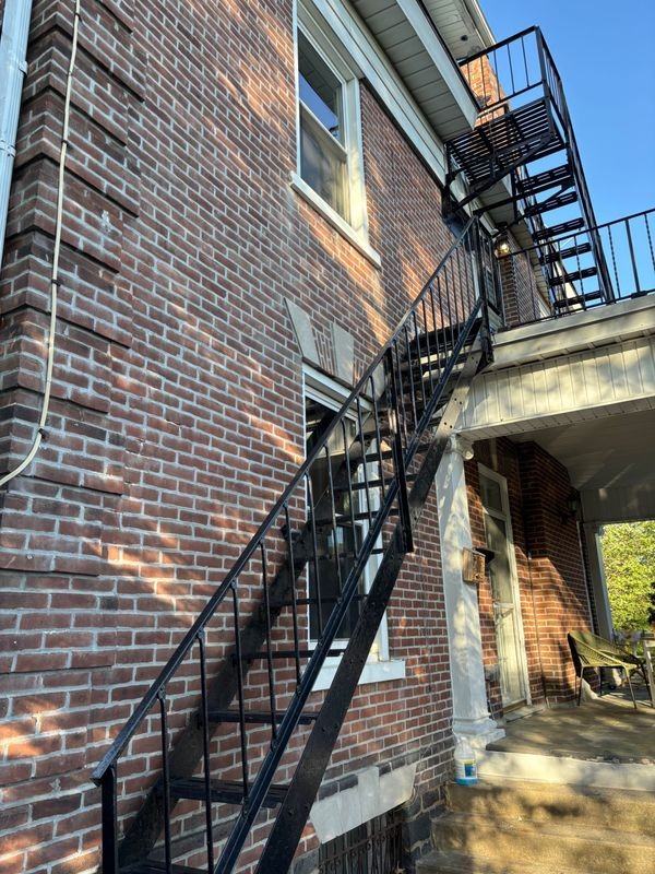 517 Seneca St - Photo 5 of 19