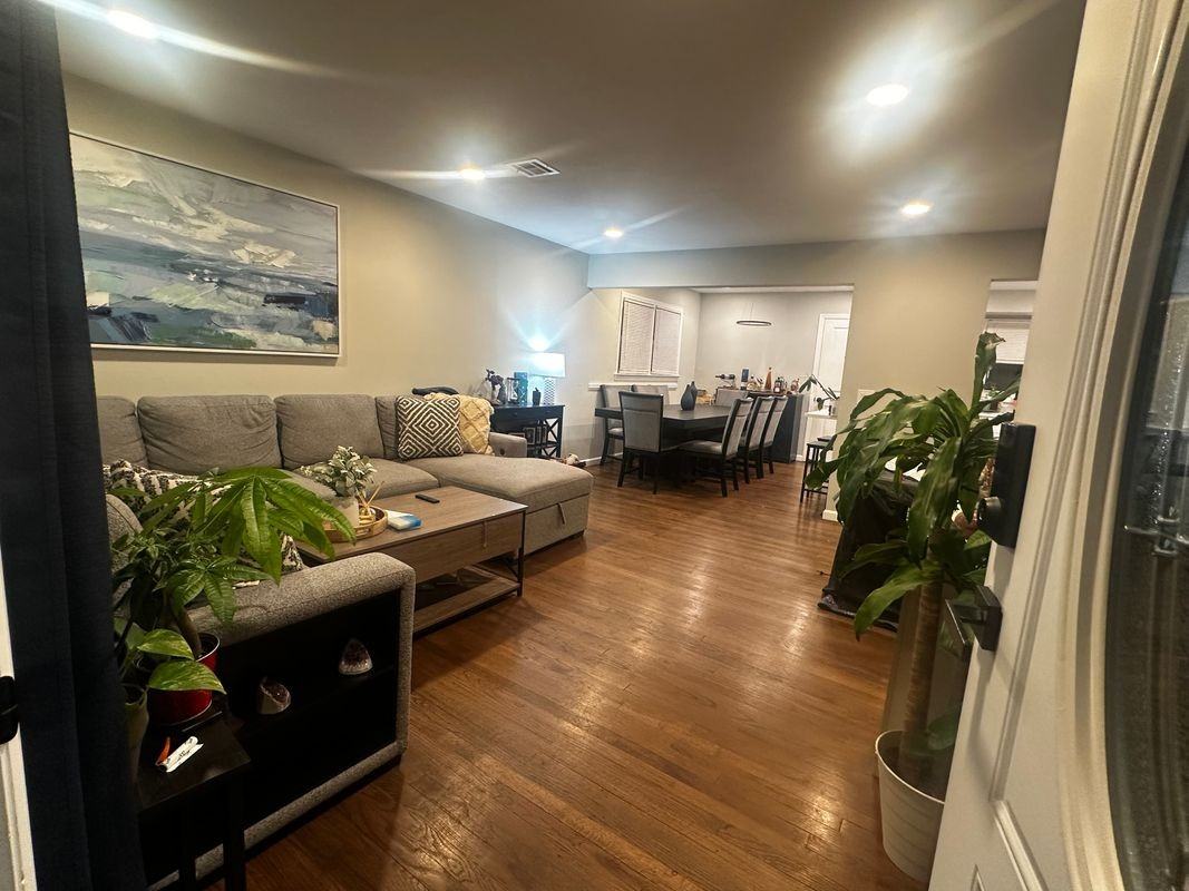 167 Jefferson Ave - Photo 6 of 11