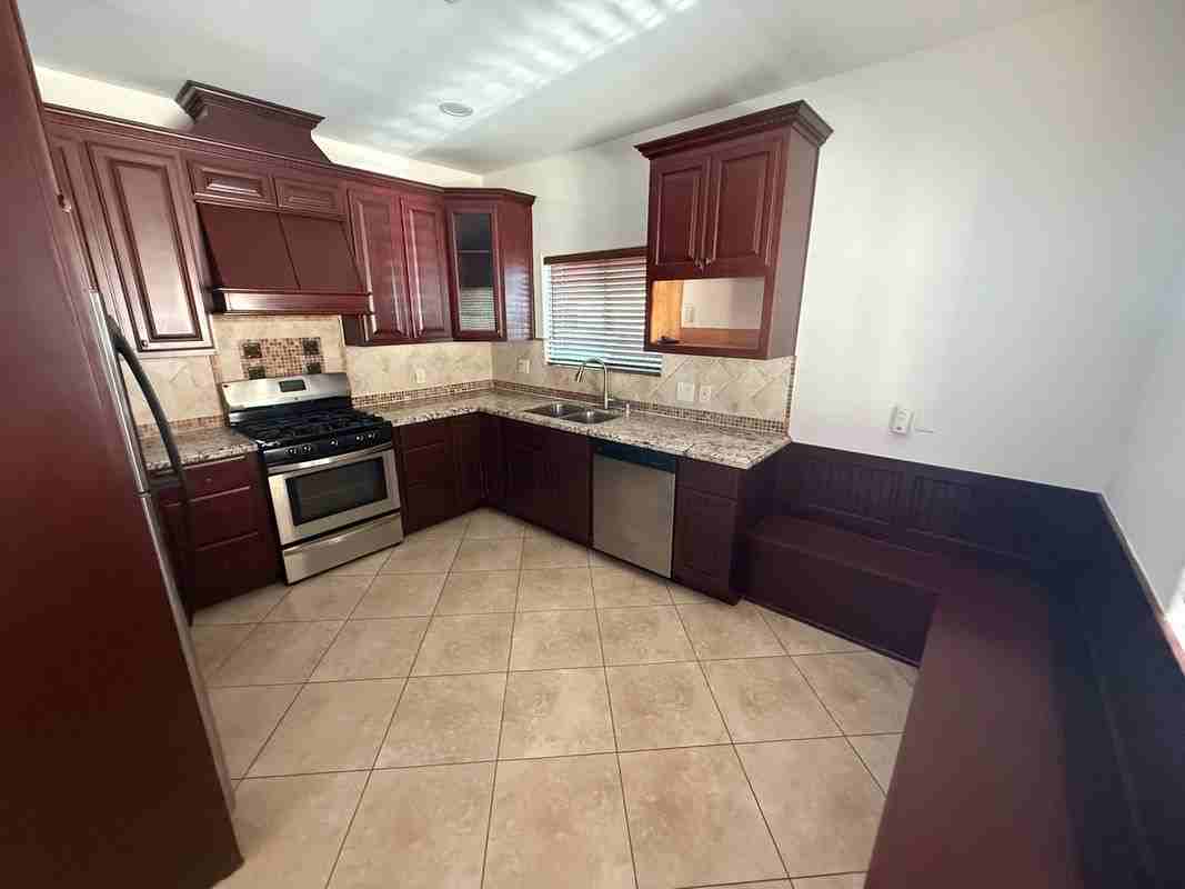 2244 Ripple St - Photo 5 of 6