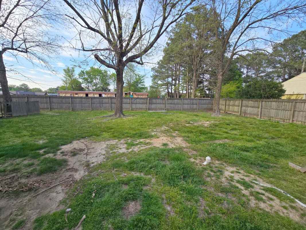 706 N Holman St - Photo 4 of 4